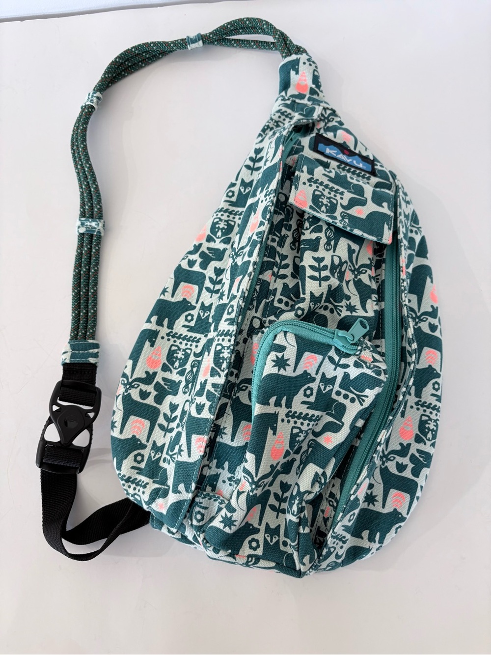 KAVU Cozy Critter RARE Canvas Rope Sling Bag Backpack Crossbody Folklore Animals